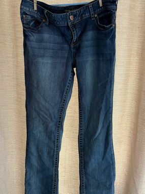 Maurices Indigo bootleg Jeans